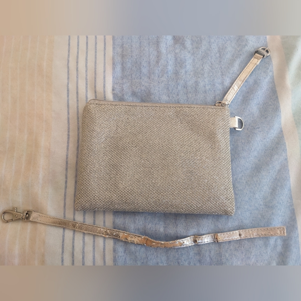 Sparkly Silver Wristlet - Picture 3 of 8